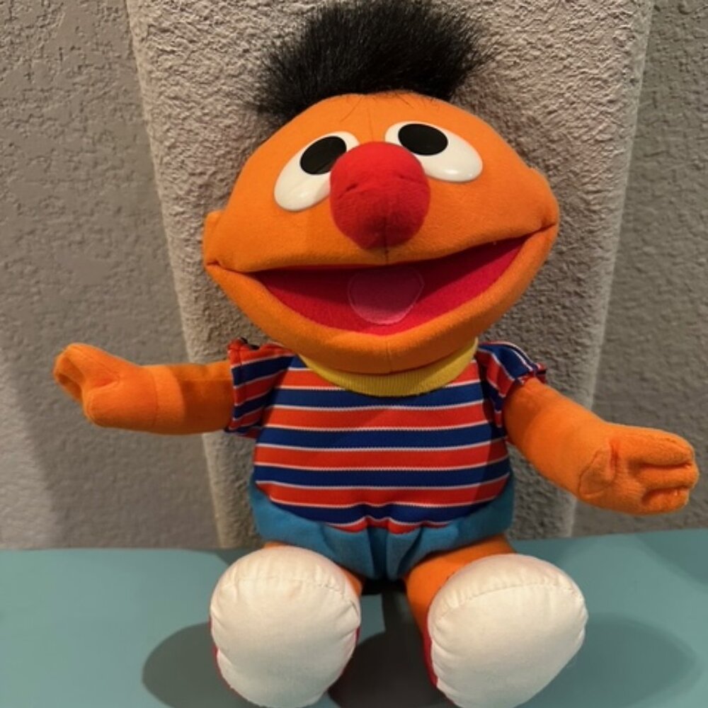 Tickle Me Ernie Plush 1996 Vintage Tyco Original Sesame Street TESTED